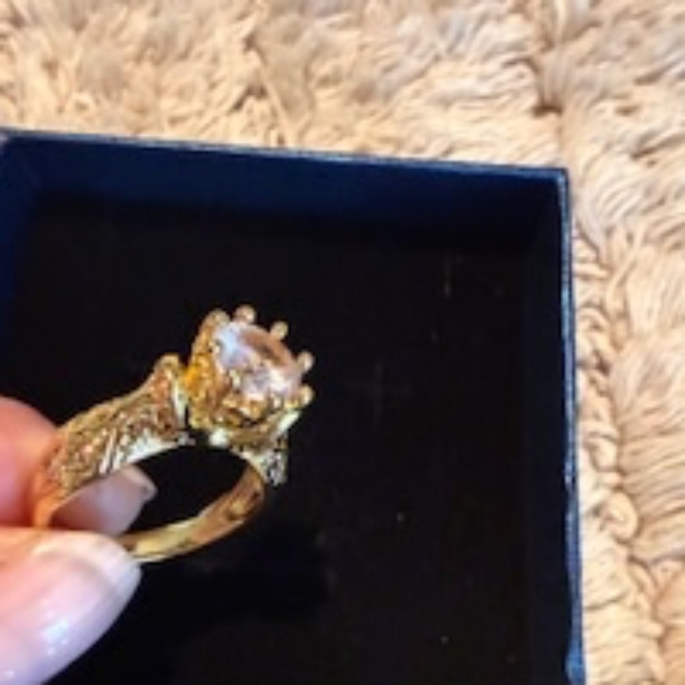Large Crystal Ring *NWOT*